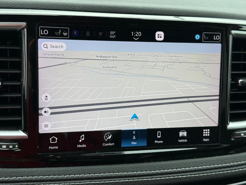 Chrysler Pacifica Vehicle Full-screen Gallery Image 19