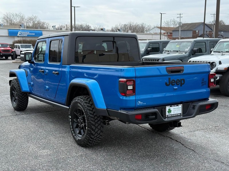 Jeep Gladiator Vehicle Image 05