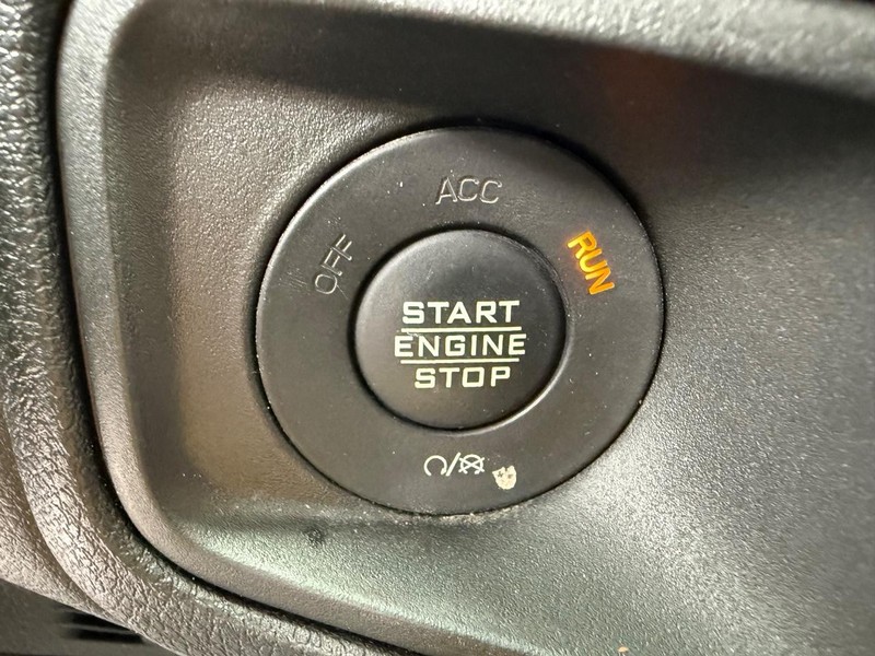 Jeep Gladiator Vehicle Image 15