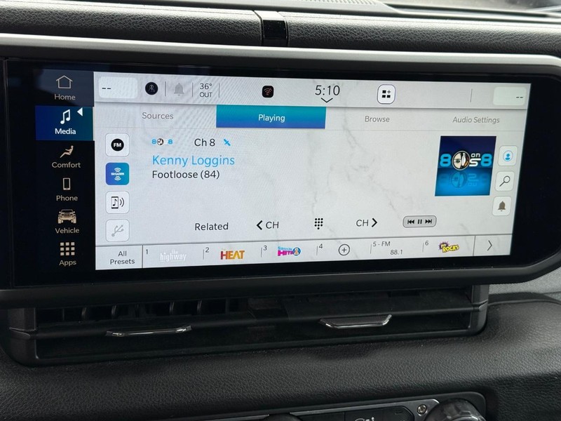 Jeep Gladiator Vehicle Image 16