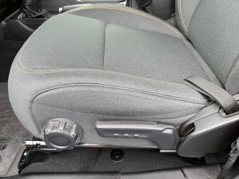 Jeep Gladiator Vehicle Image 24