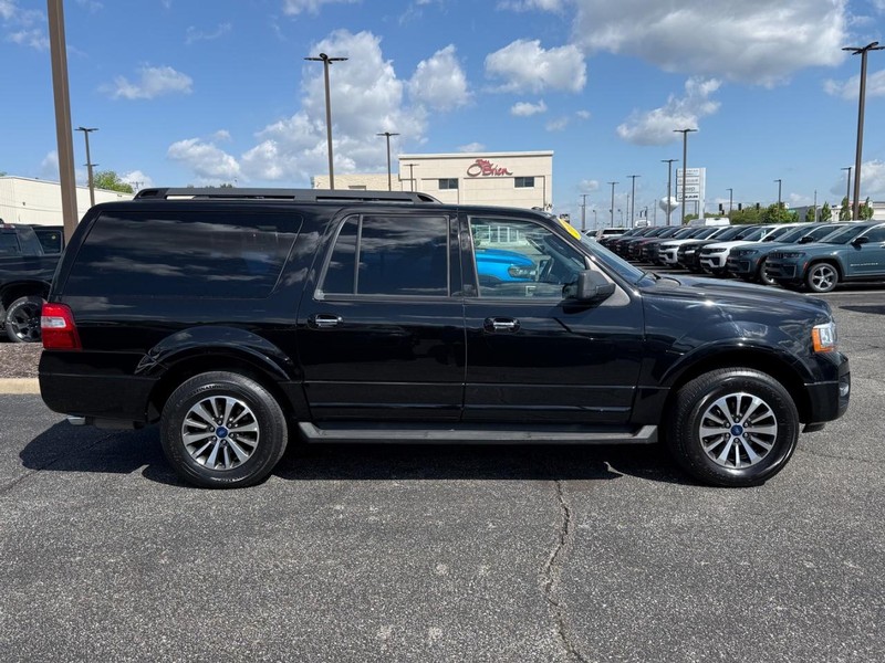 Ford Expedition EL Vehicle Image 02
