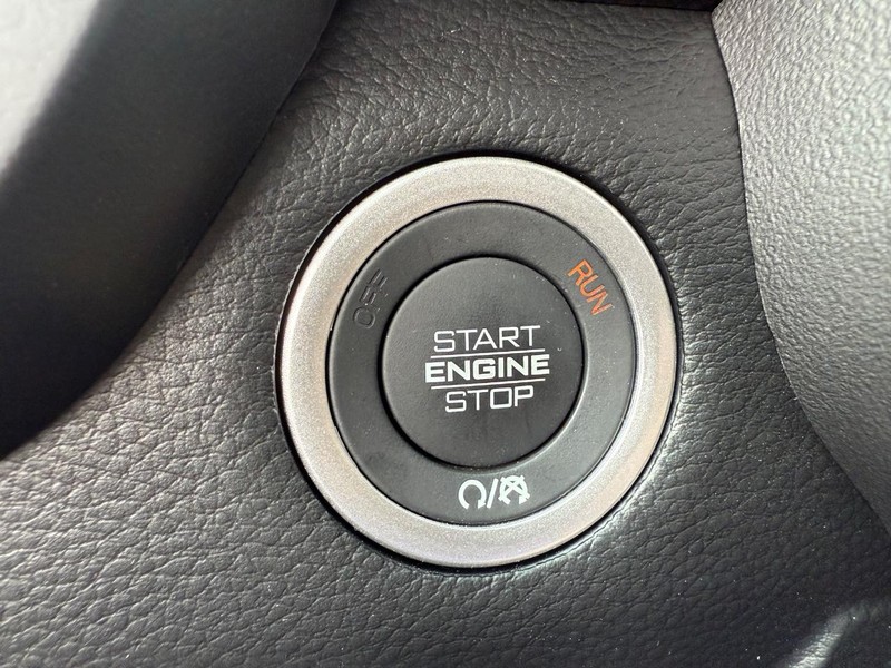 Ram 1500 Vehicle Image 09