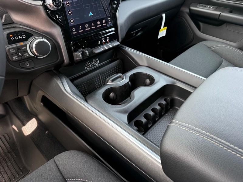 Ram 1500 Vehicle Image 12