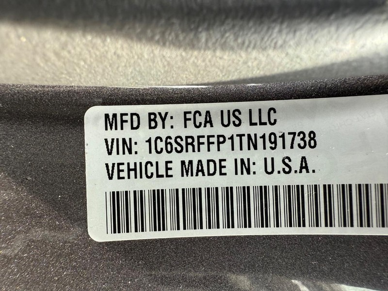 Ram 1500 Vehicle Image 18