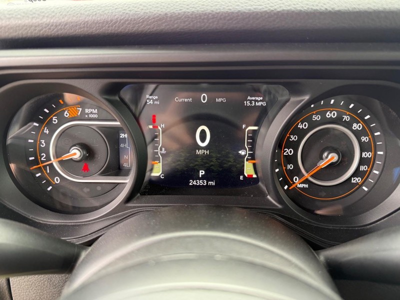 Jeep Wrangler Vehicle Image 23