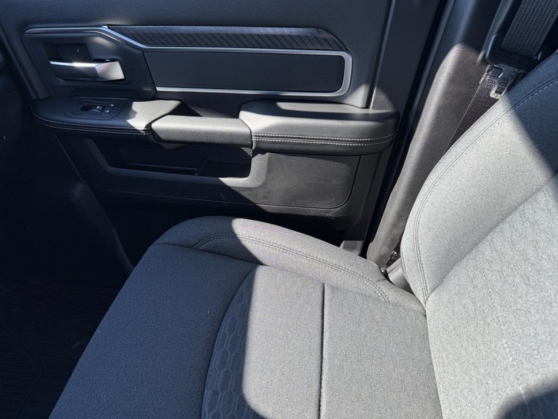 Ram 2500 Vehicle Image 13