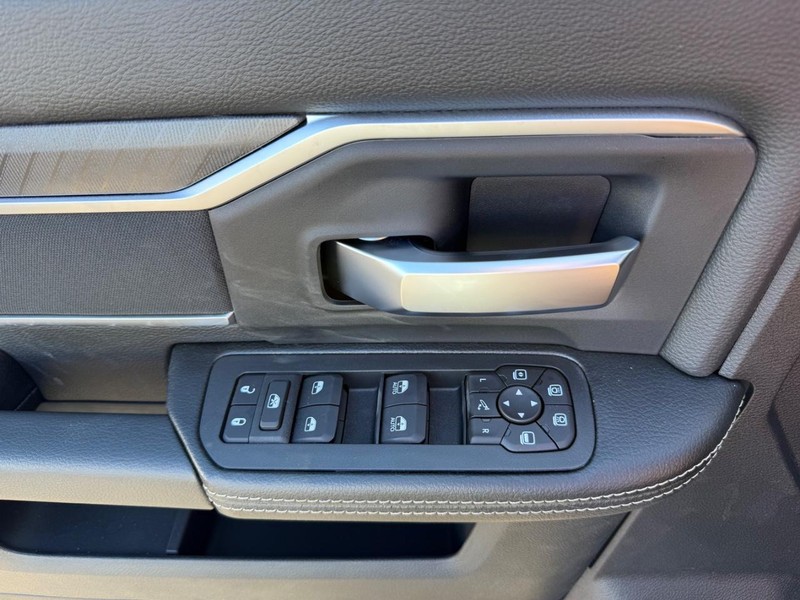 Ram 2500 Vehicle Image 16