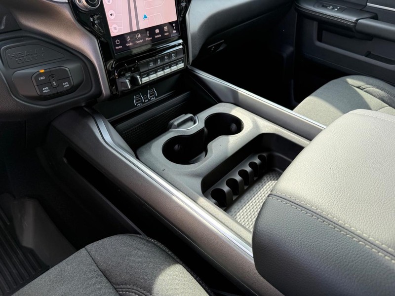 Ram 2500 Vehicle Image 12