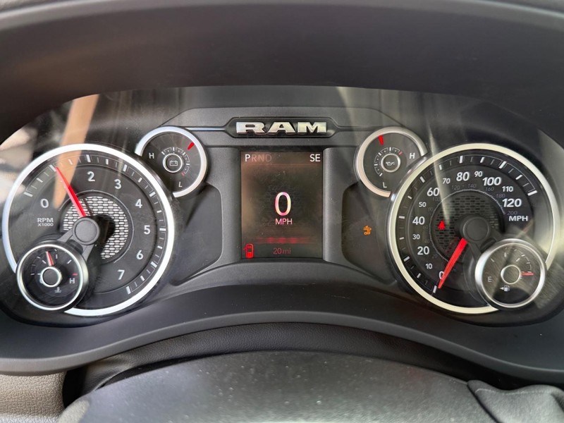 Ram 2500 Vehicle Image 14