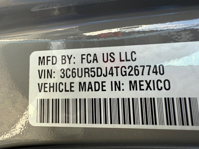 Ram 2500 Vehicle Image 18