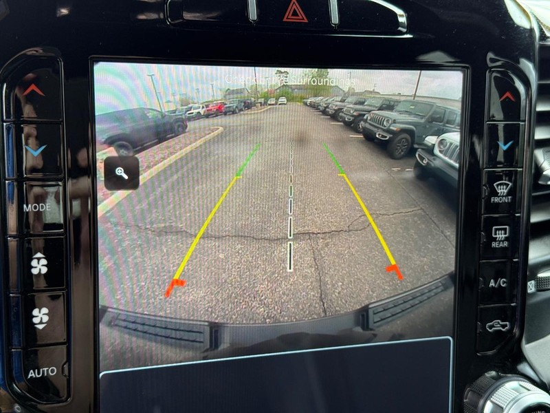 Ram 1500 Vehicle Image 18