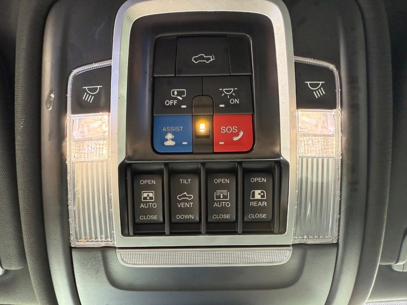 Ram 1500 Vehicle Image 21