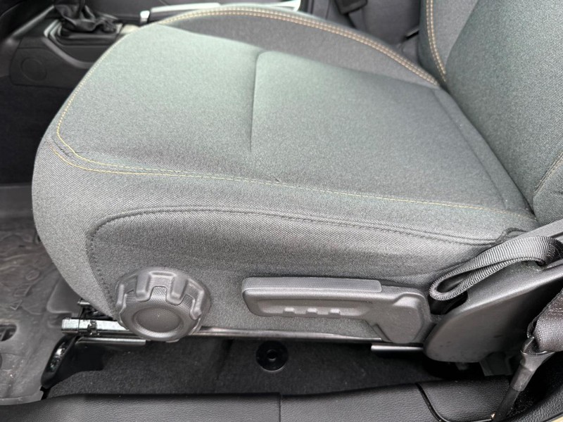 Jeep Wrangler Vehicle Image 26