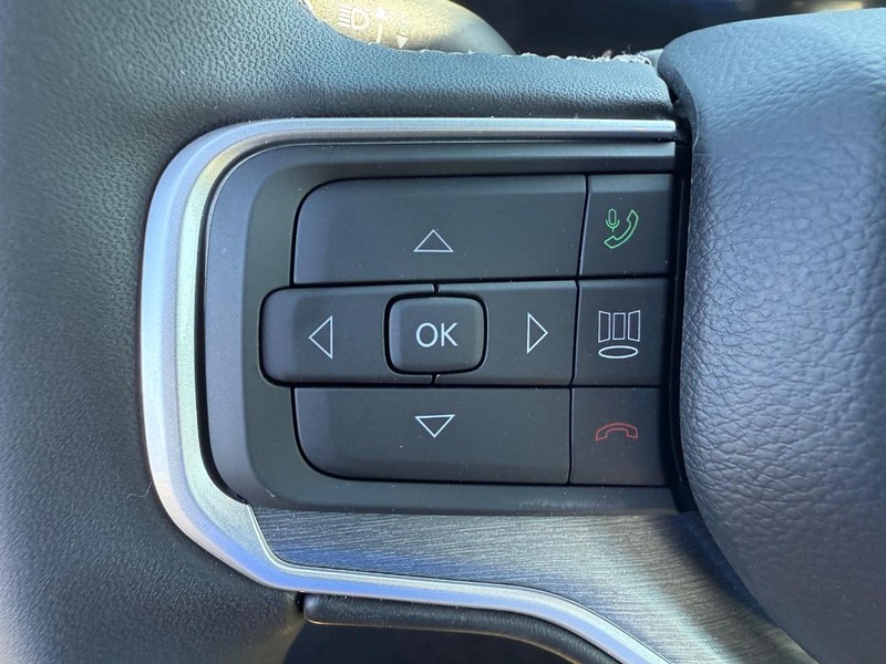 Jeep Grand Wagoneer Vehicle Image 09