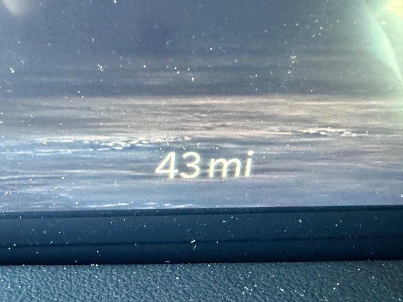 Jeep Grand Wagoneer Vehicle Image 18