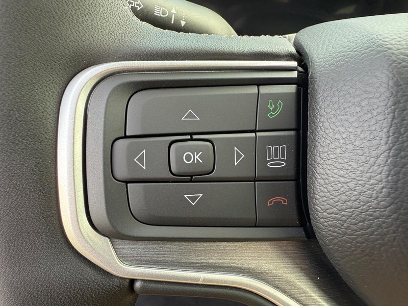 Jeep Grand Wagoneer L Vehicle Image 08