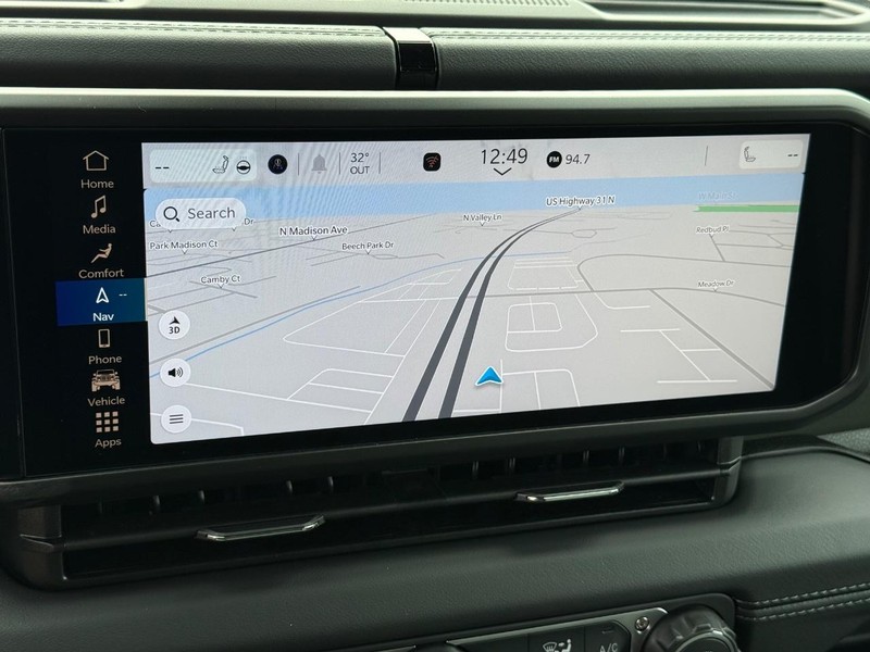 Jeep Gladiator Vehicle Image 11