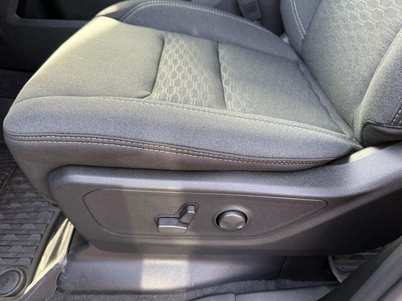 Ram 1500 Vehicle Image 17