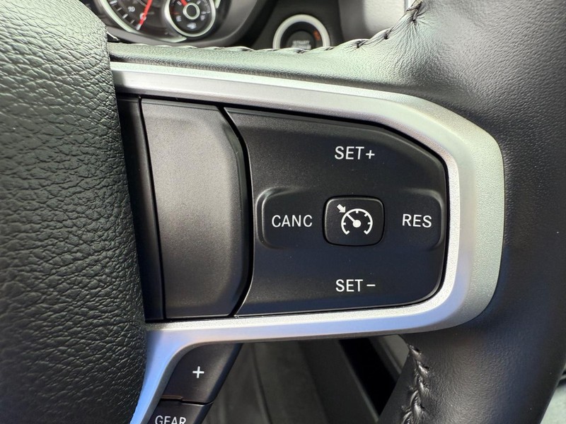 Ram 1500 Vehicle Image 15