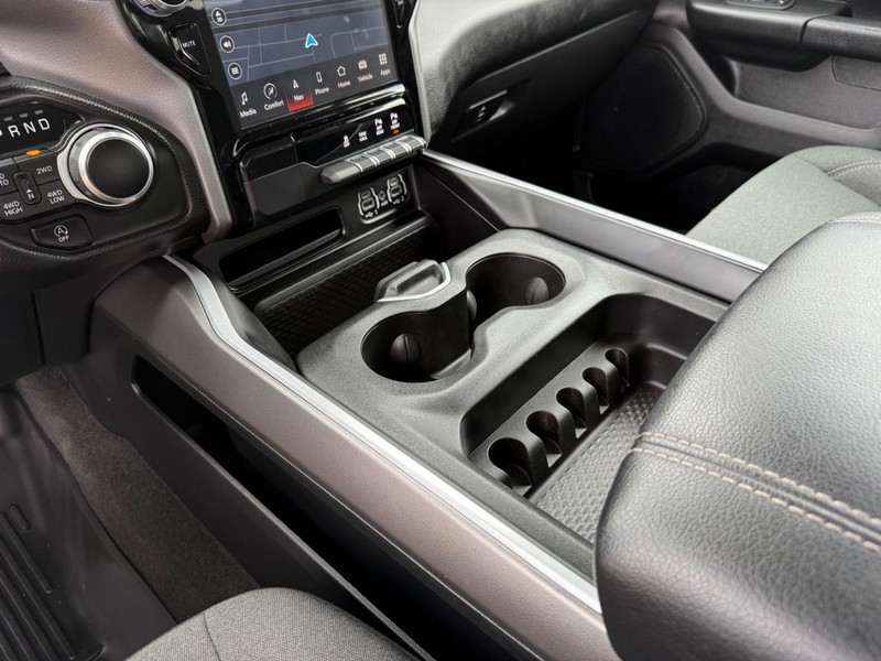 Ram 1500 Vehicle Image 19