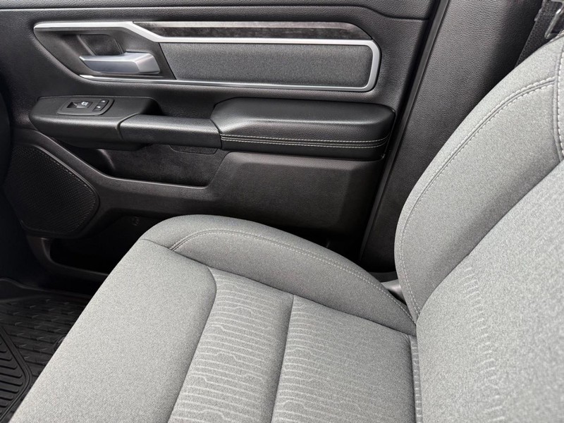 Ram 1500 Vehicle Image 20