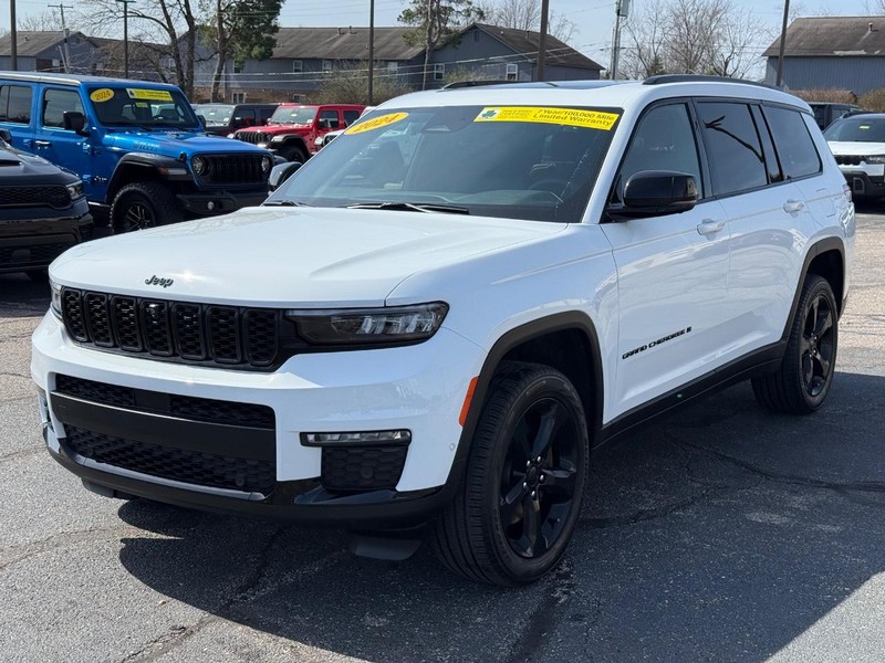 Jeep Grand Cherokee L Vehicle Image 09