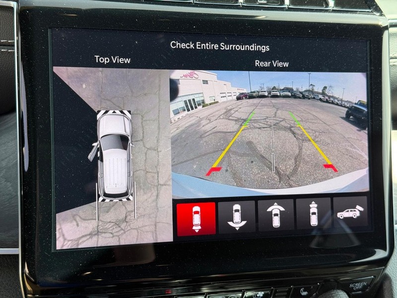 Jeep Grand Cherokee L Vehicle Image 21