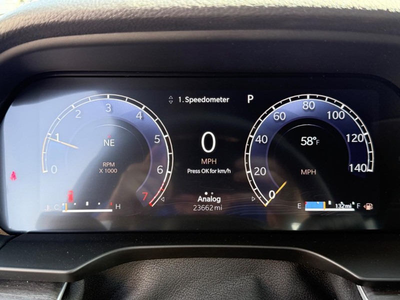 Jeep Grand Cherokee L Vehicle Image 26