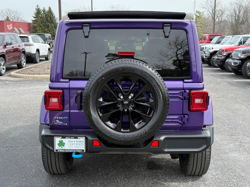 Jeep Wrangler 4xe Vehicle Image 04