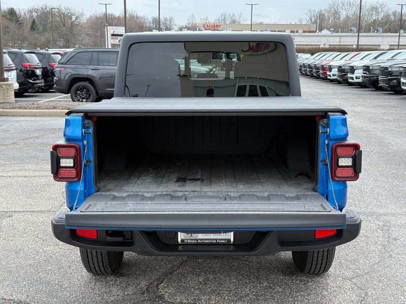 Jeep Gladiator Vehicle Image 07