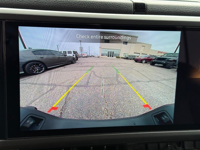 Jeep Gladiator Vehicle Image 18