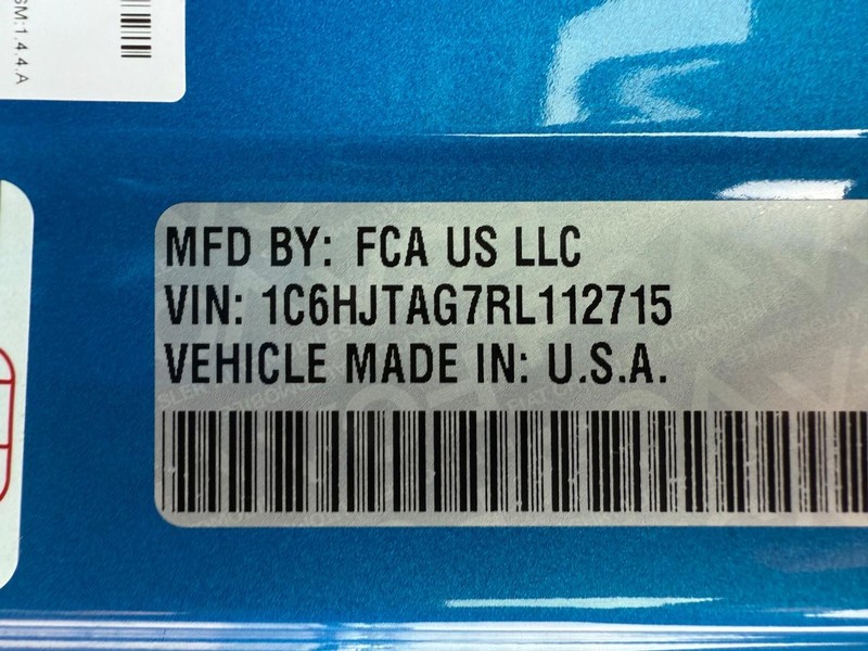 Jeep Gladiator Vehicle Image 26