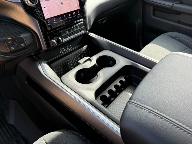 Ram 2500 Vehicle Image 12