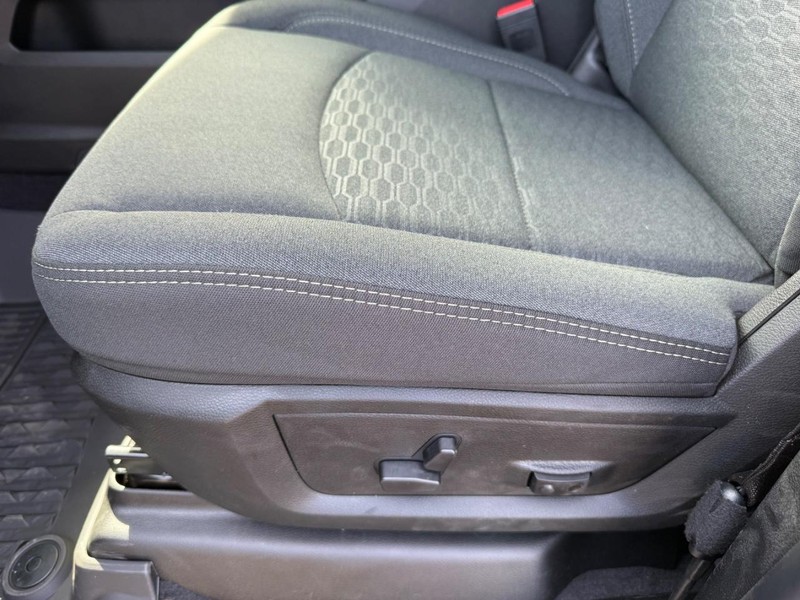 Ram 2500 Vehicle Image 17