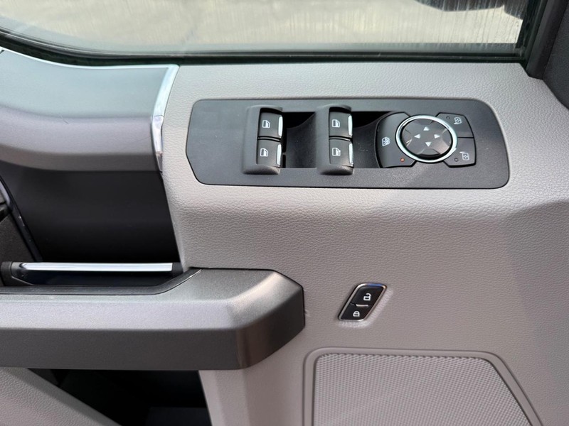 Ford F-150 Vehicle Image 23