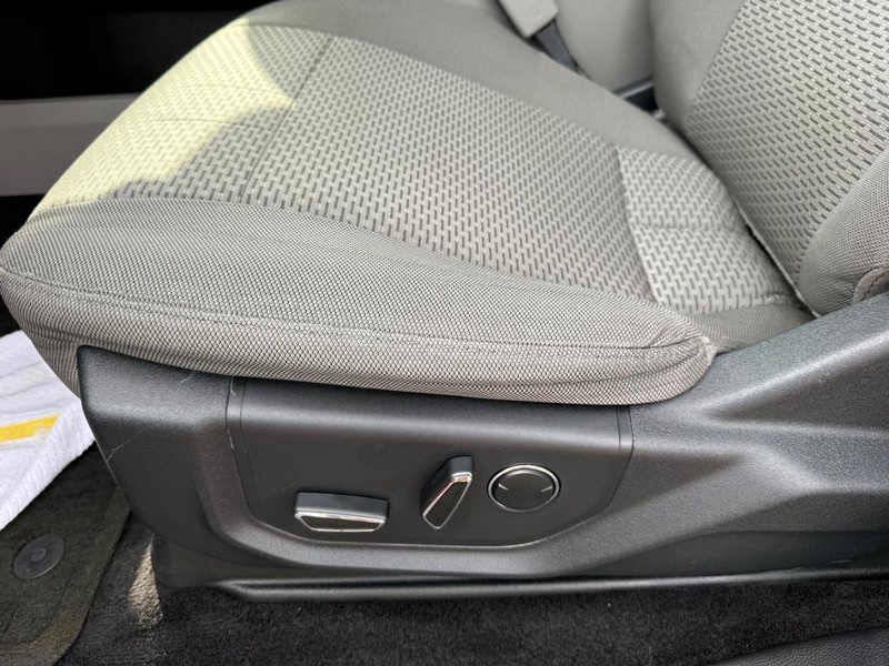 Ford F-150 Vehicle Image 24