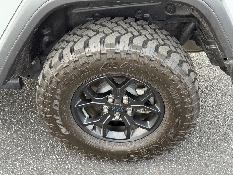 Jeep Wrangler 4xe Vehicle Image 06