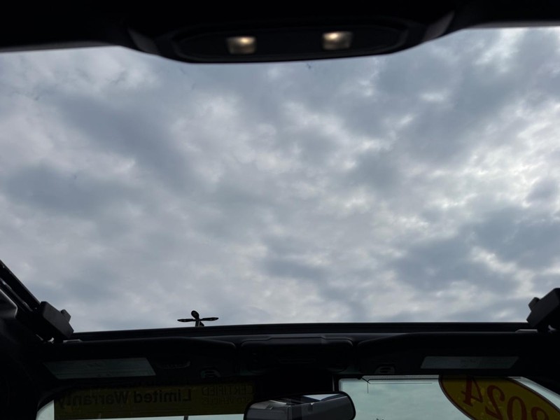 Jeep Wrangler 4xe Vehicle Image 11