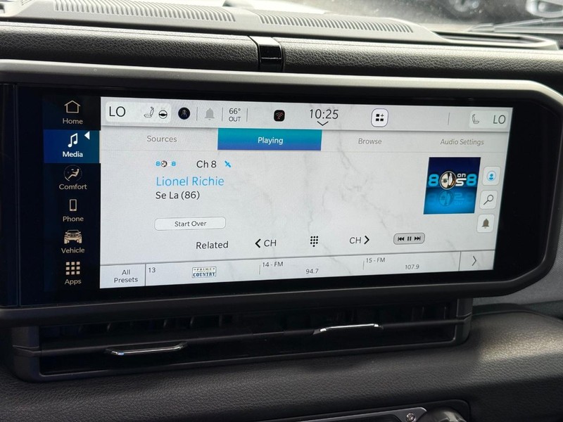 Jeep Wrangler 4xe Vehicle Image 18