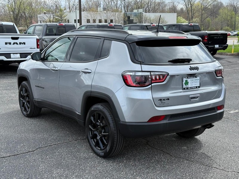 Jeep Compass Vehicle Image 05