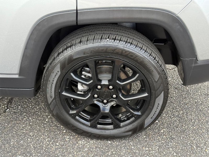 Jeep Compass Vehicle Image 06