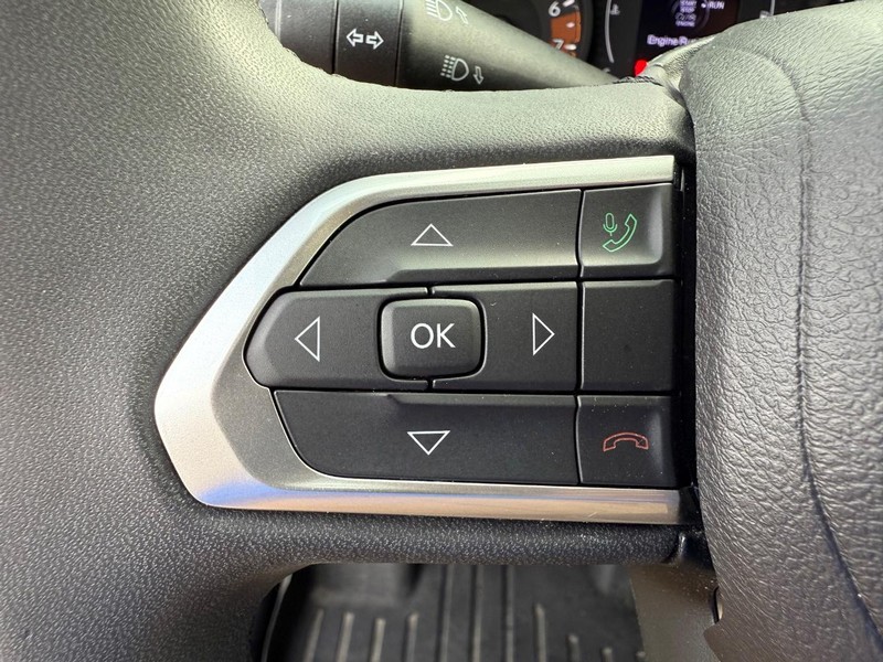 Jeep Compass Vehicle Image 13