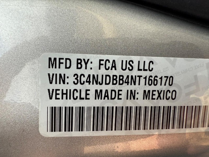 Jeep Compass Vehicle Image 25