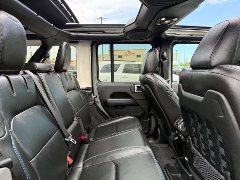 Jeep Wrangler 4xe Vehicle Image 10