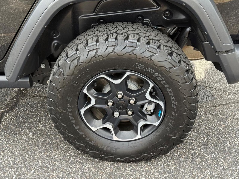 Jeep Wrangler 4xe Vehicle Image 06