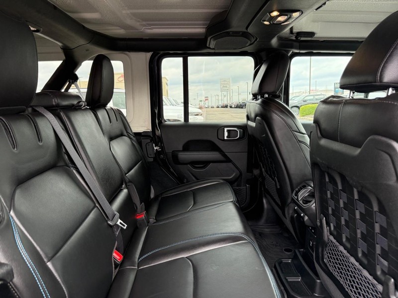 Jeep Wrangler 4xe Vehicle Image 10