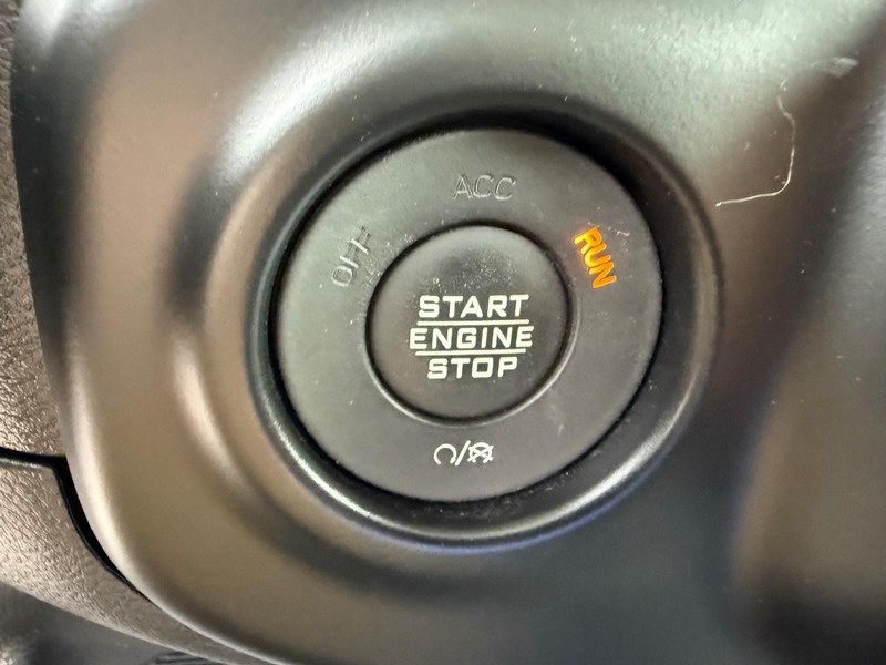 Jeep Wrangler 4xe Vehicle Image 15