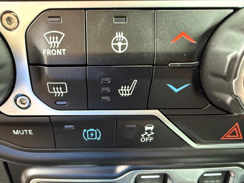 Jeep Wrangler 4xe Vehicle Image 16