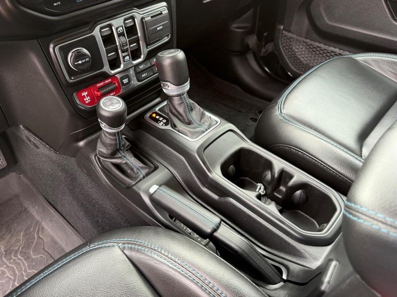 Jeep Wrangler 4xe Vehicle Image 20